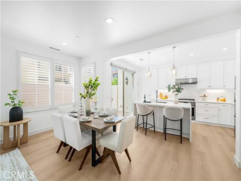 61 Jade Flower , Irvine, CA