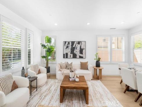 61 Jade Flower , Irvine, CA