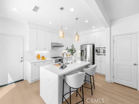 61 Jade Flower , Irvine, CA