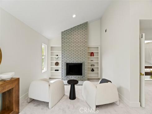 16 Harrisburg , Irvine, CA