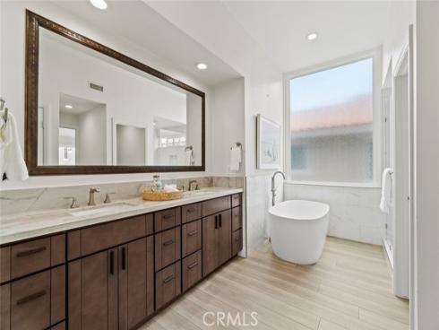 16 Harrisburg , Irvine, CA