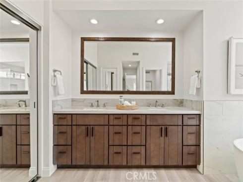 16 Harrisburg , Irvine, CA