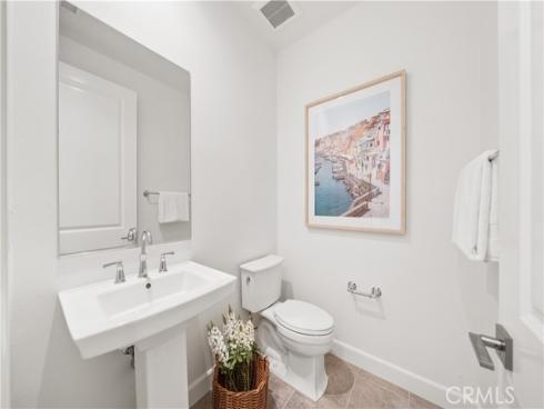 80 Quill , Irvine, CA