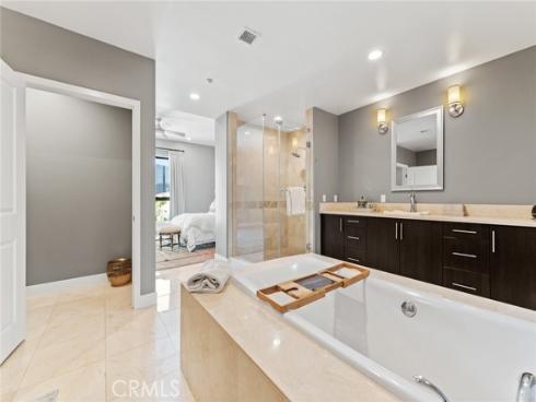 402 Rockefeller 407 , Irvine, CA