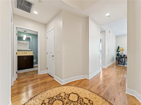 402 Rockefeller 407 , Irvine, CA