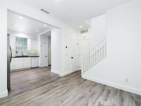 52 Greenhouse , Irvine, CA