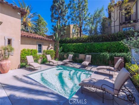 52 Greenhouse , Irvine, CA