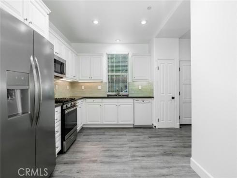 52 Greenhouse , Irvine, CA