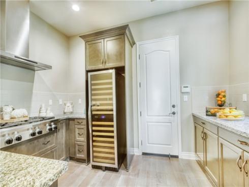 46  Shadybend  , Irvine, CA