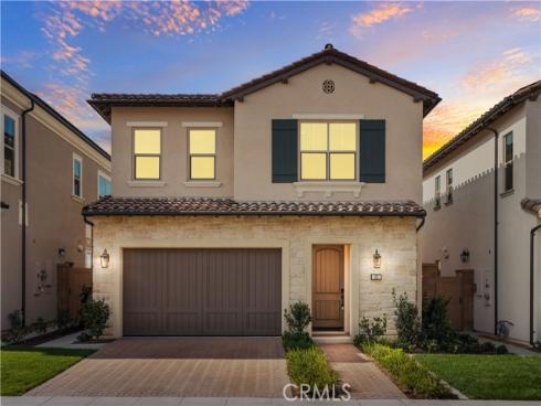 102 glydon , Irvine, CA