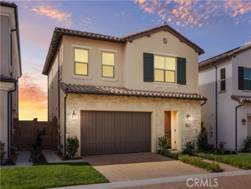 102 glydon , Irvine, CA