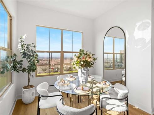 102 glydon , Irvine, CA