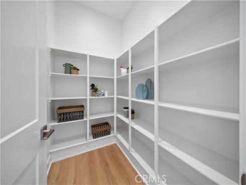 102 glydon , Irvine, CA