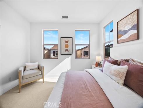 102 glydon , Irvine, CA