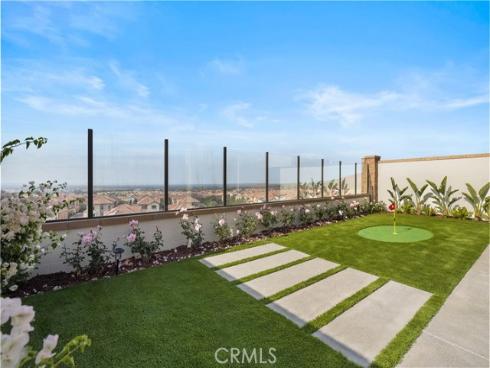 102 glydon , Irvine, CA