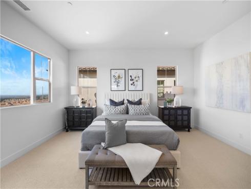 102 glydon , Irvine, CA