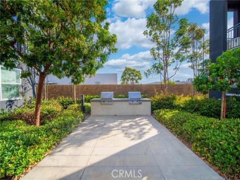 2318  Synergy  , Irvine, CA