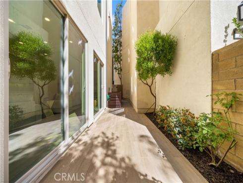 108 Catalyst , Irvine, CA