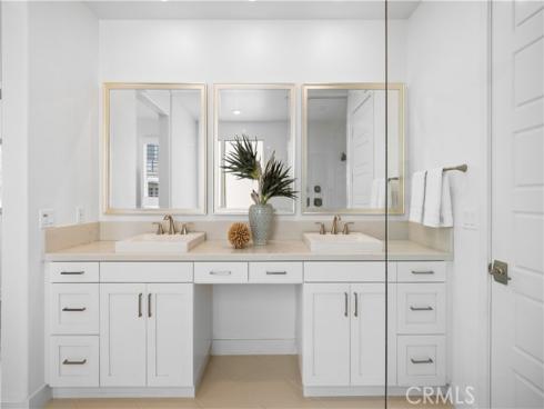 108 Catalyst , Irvine, CA