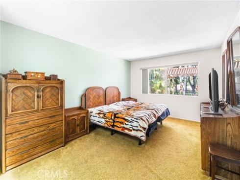 2 Featherwood , Irvine, CA