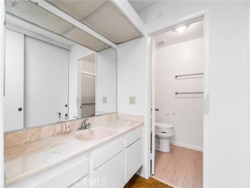 2 Featherwood , Irvine, CA