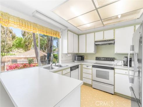 2 Featherwood , Irvine, CA