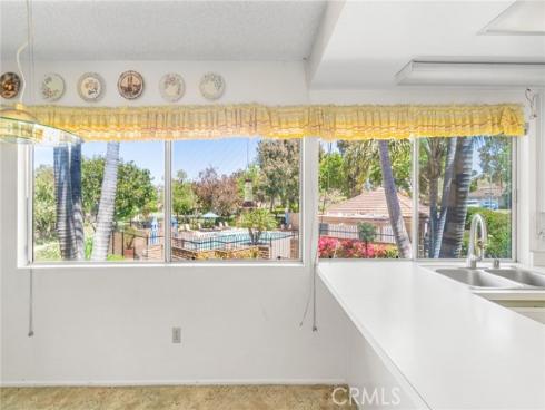 2 Featherwood , Irvine, CA