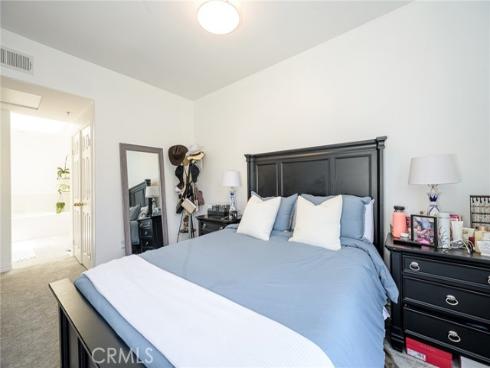 2233 Martin 411 , Irvine, CA