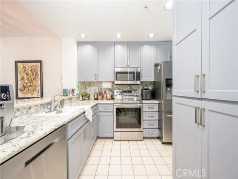 2233 Martin 411 , Irvine, CA