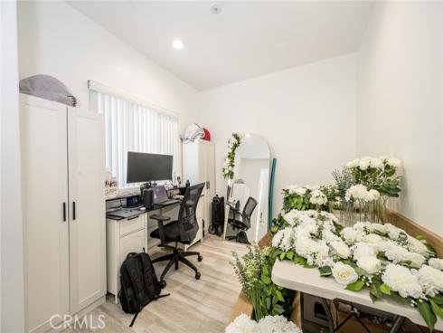 2233 Martin 411 , Irvine, CA