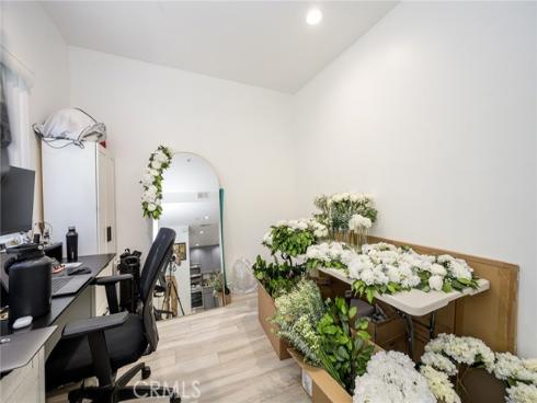 2233 Martin 411 , Irvine, CA