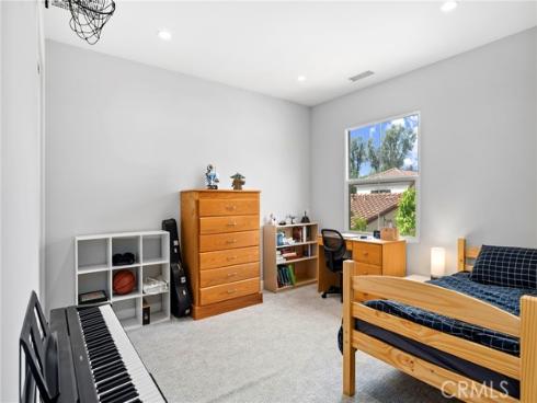 58 Tollson , Irvine, CA