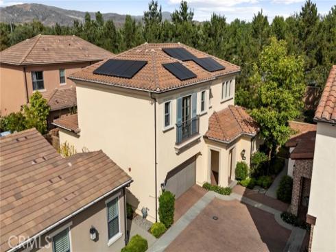 58 Tollson , Irvine, CA