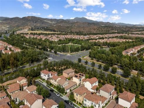 58 Tollson , Irvine, CA