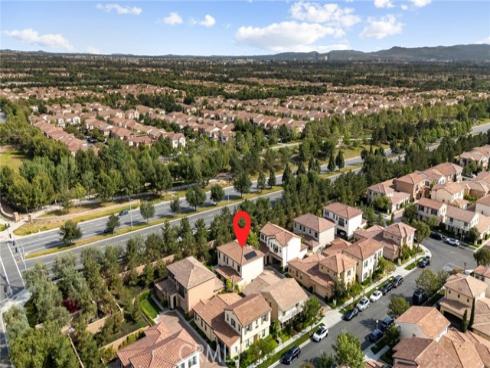 58 Tollson , Irvine, CA