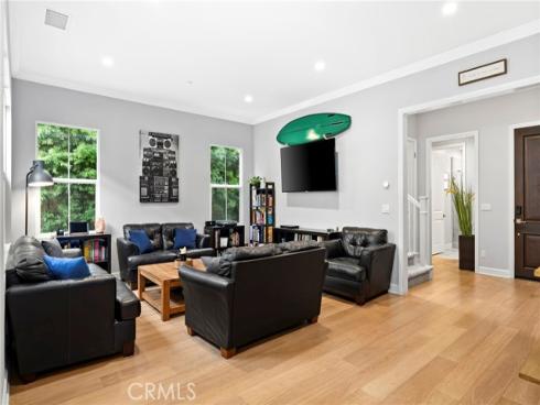 58 Tollson , Irvine, CA