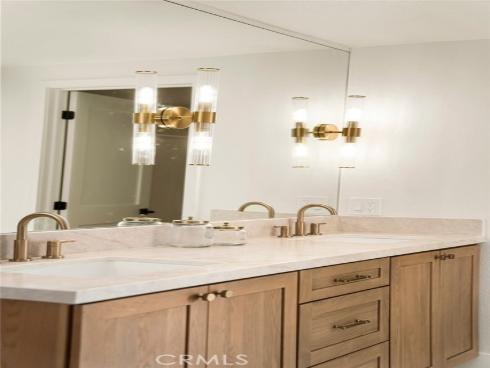 13 Lucero W , Irvine, CA