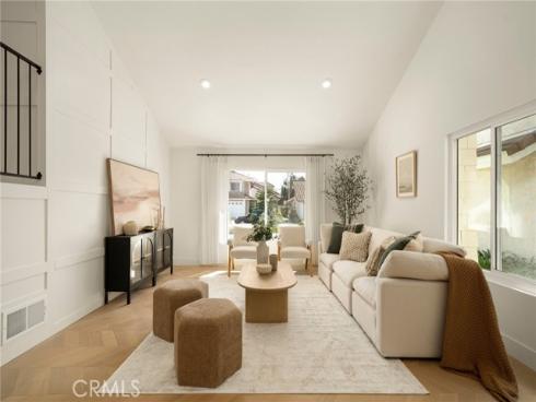 13 Lucero W , Irvine, CA