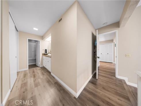 11 Palos 55 , Irvine, CA