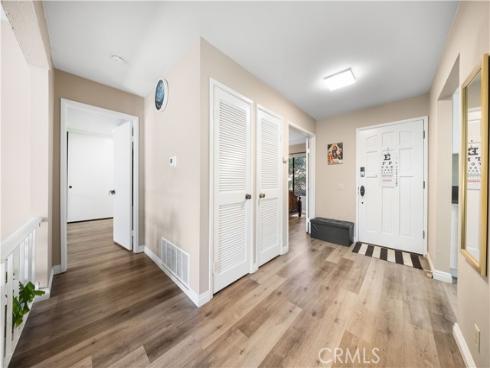 11 Palos 55 , Irvine, CA