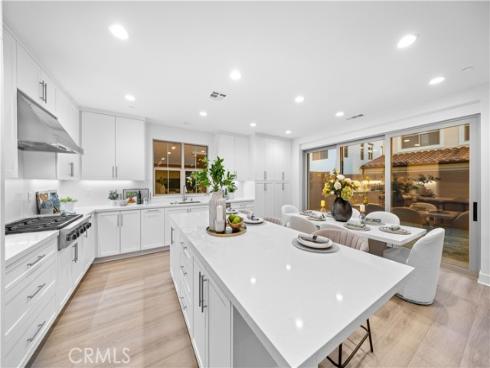 168  Somera  , Irvine, CA