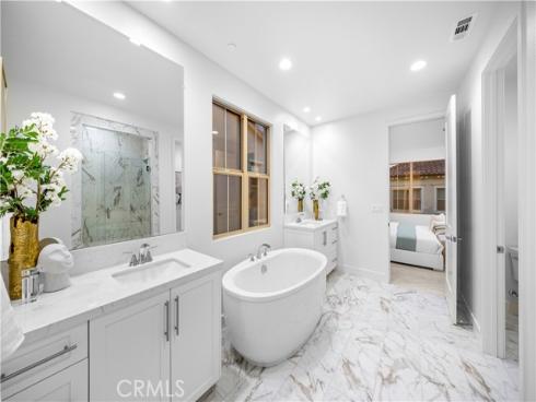 168  Somera  , Irvine, CA