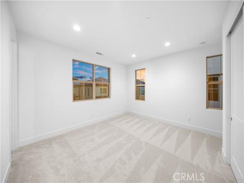 168  Somera  , Irvine, CA