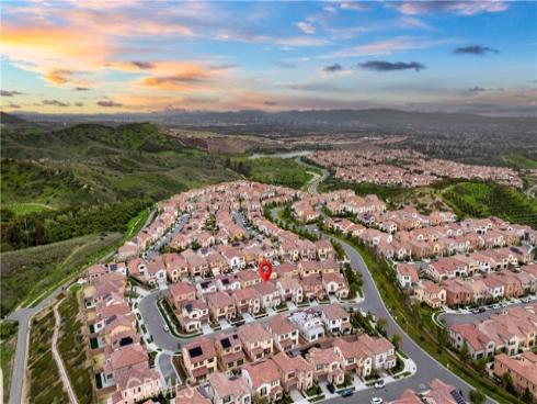 168  Somera  , Irvine, CA