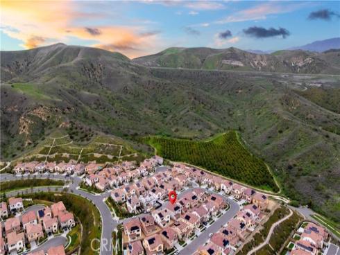 168  Somera  , Irvine, CA