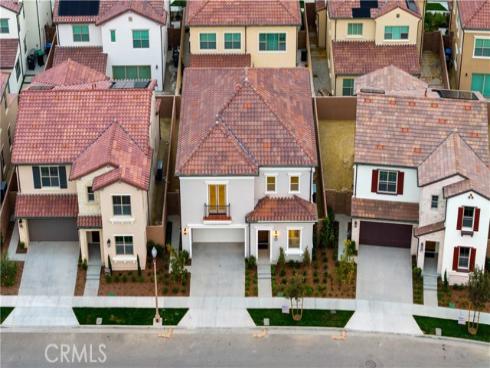 168  Somera  , Irvine, CA