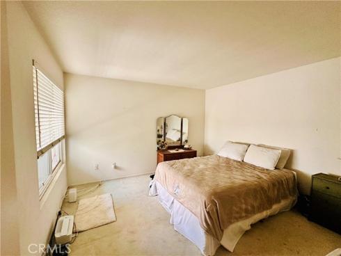 4 Camphor S , Irvine, CA
