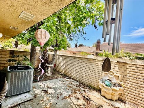 4 Camphor S , Irvine, CA