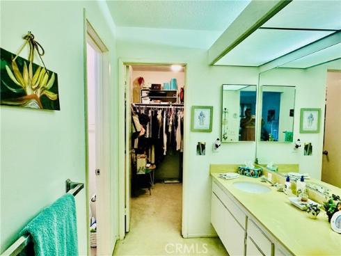 4 Camphor S , Irvine, CA