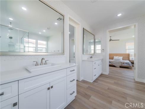 53 Lunar , Irvine, CA